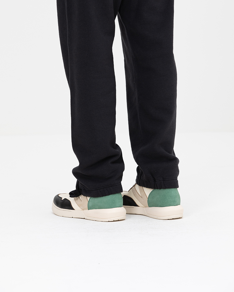 CHAMBERLAIN HI BLACK M8