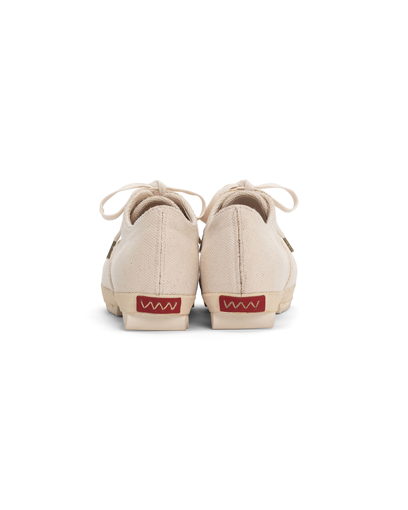 P.T.U. TRAINER-FOLK W IVORY W6