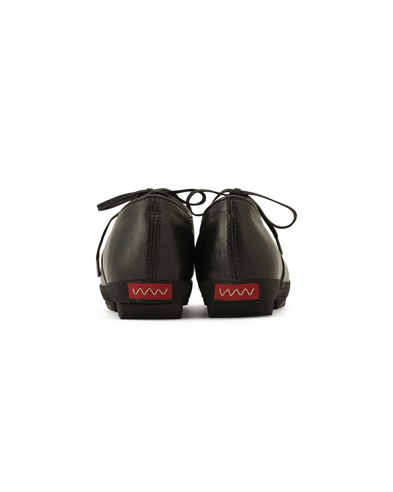 P.T.U. TRAINER W BLACK W6