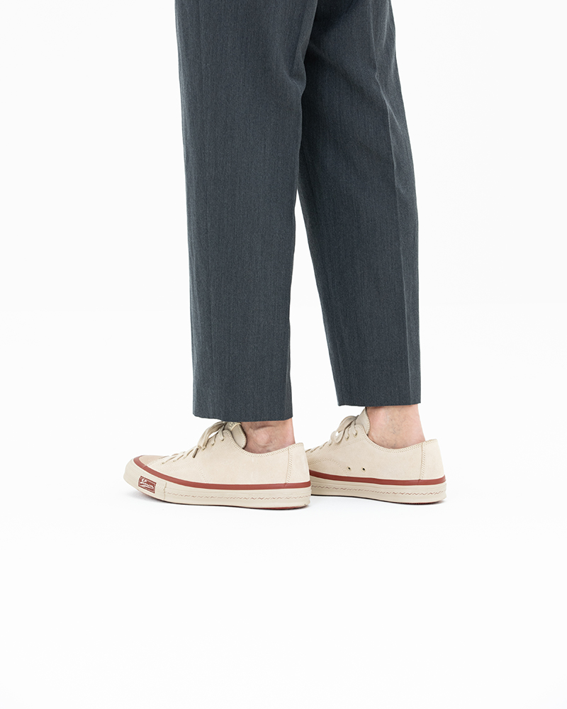 SKAGWAY LO SUEDE SAND M8