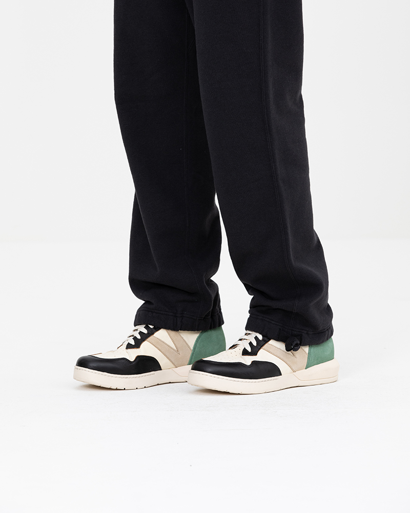 CHAMBERLAIN HI BLACK M8