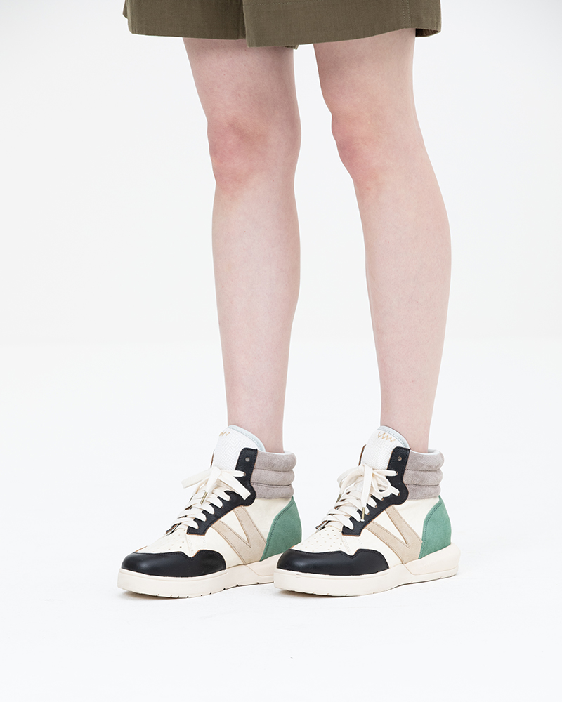 CHAMBERLAIN HI W BLACK W6