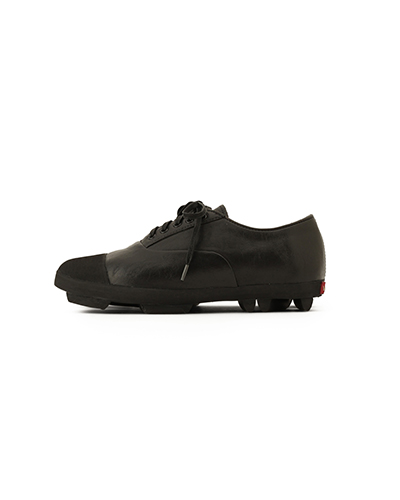 P.T.U. TRAINER W