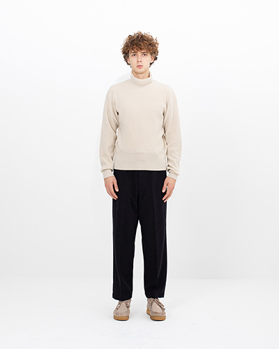 TURTLENECK KNIT (CASHMERE)